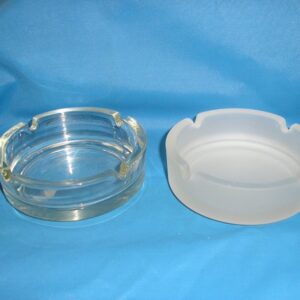 Пепельница d=107 мм. h=30 мм. белая (матовая) /1/72/